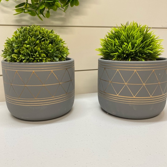 NIB Set of  Ceramic Planter 5.5" - Picture 4 of 8